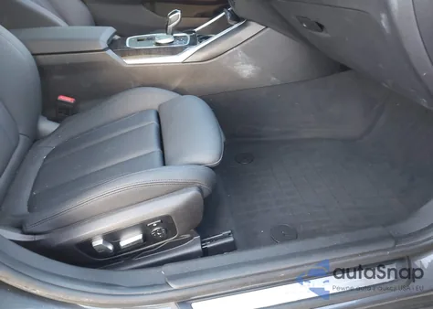 2020 BMW 330I xDrive z USA, uszkodzony, nr VIN 3MW5R7J0XL8B19300